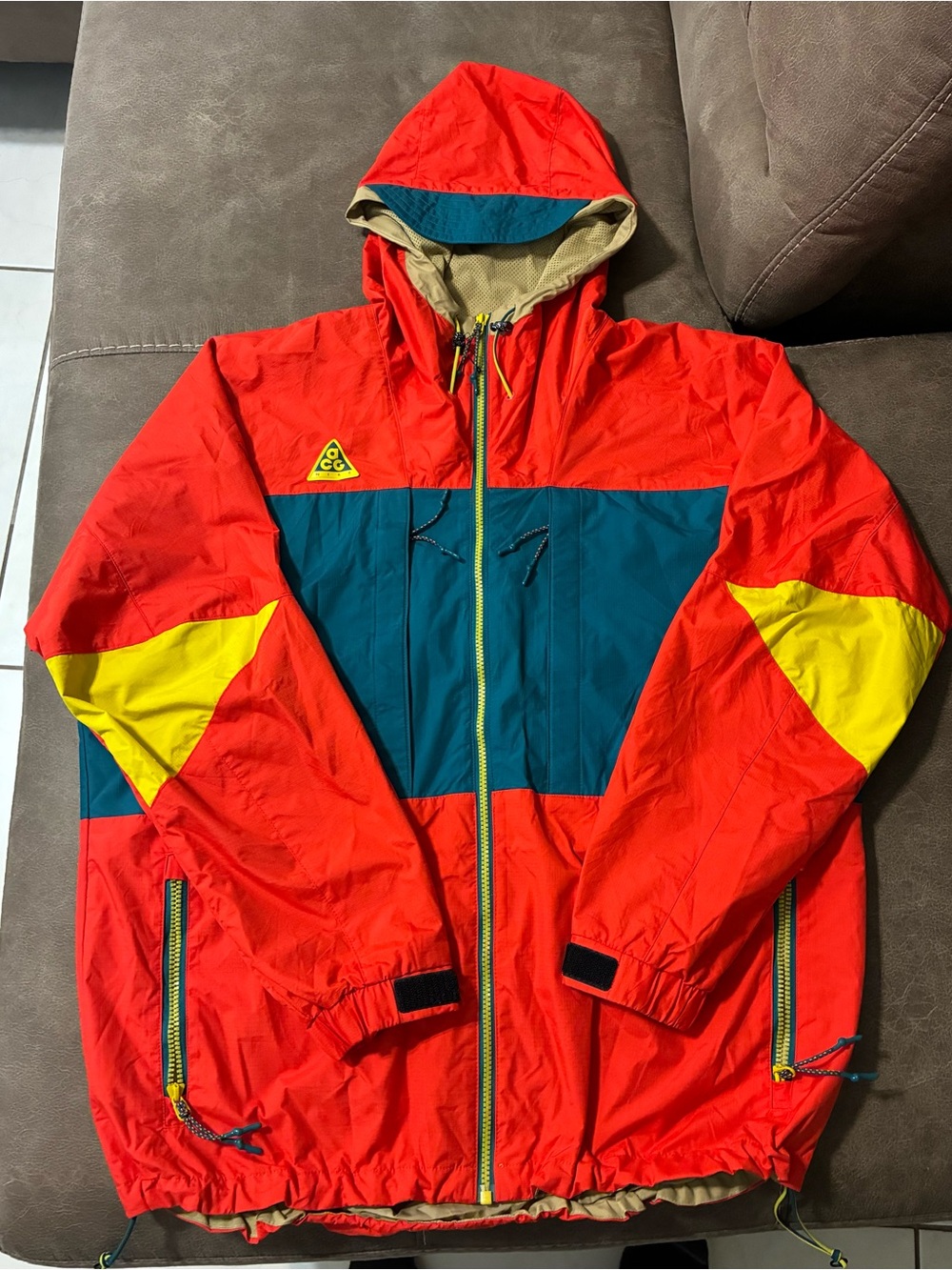 Nike ACG Anorak Jacket AQ2294-634 All Conditions Gear Habanero Red M